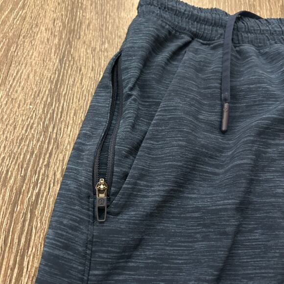 EUC Lululemon Pace Breaker Shorts Linerless 7" Small Heather Iron Blue True Navy - Picture 8 of 15